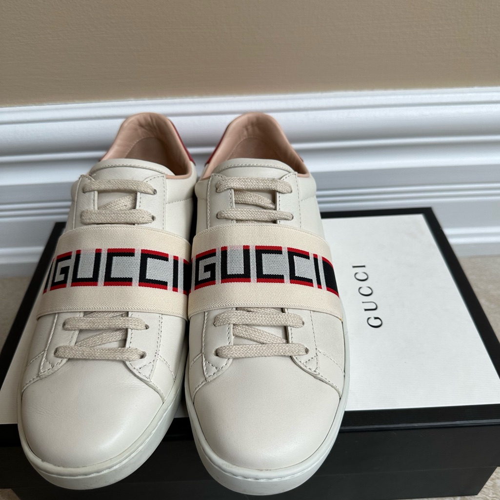 Authentic Gucci Ace Sneaker With Gucci Stripe